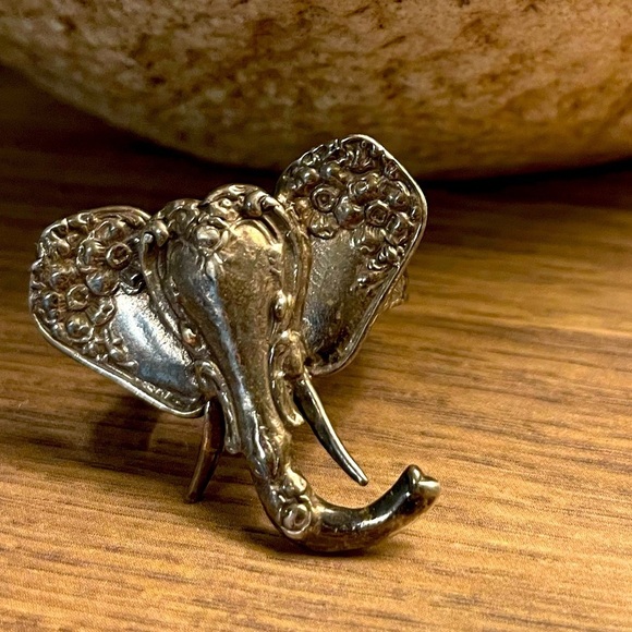 Jewelry - Silver Elephant Ring adjustable sizing spoon jewelry